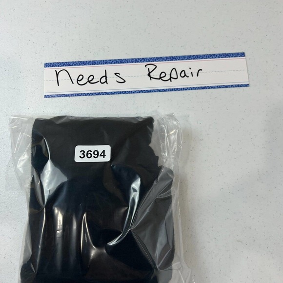 Zadig & Voltaire Womens Canelle Cardigan Sz Small Black Button Front Merino Wool - Picture 12 of 12